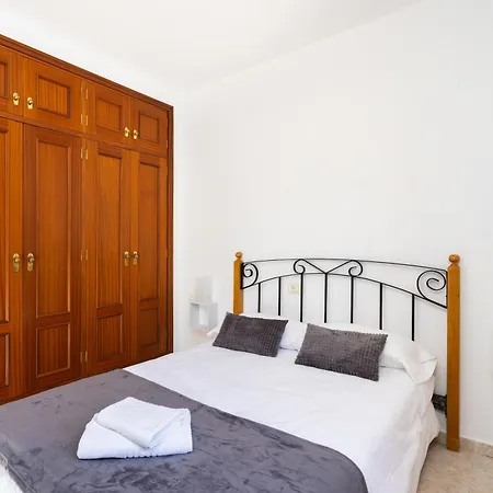 Tenohomes Warm And Comfortable Stay, Silos 펜션 로스실로스