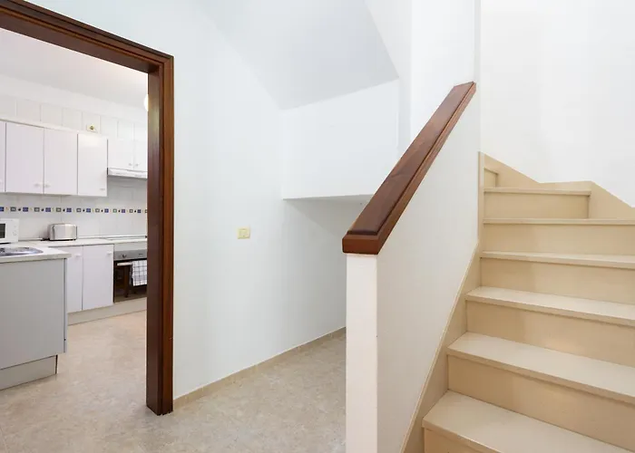 Tenohomes Warm And Comfortable Stay, Silos Feriehus