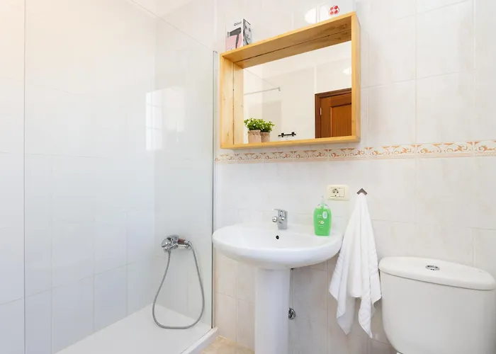 Tenohomes Warm And Comfortable Stay, Silos Feriehus *